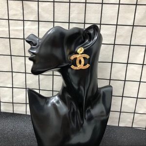 Dangling Runway Earings clip ons